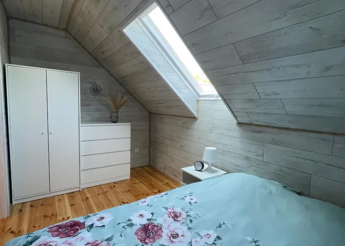 K&j Letniskowe Дом отдыха Bedzino